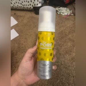 Benefit the porefessional tight n toned